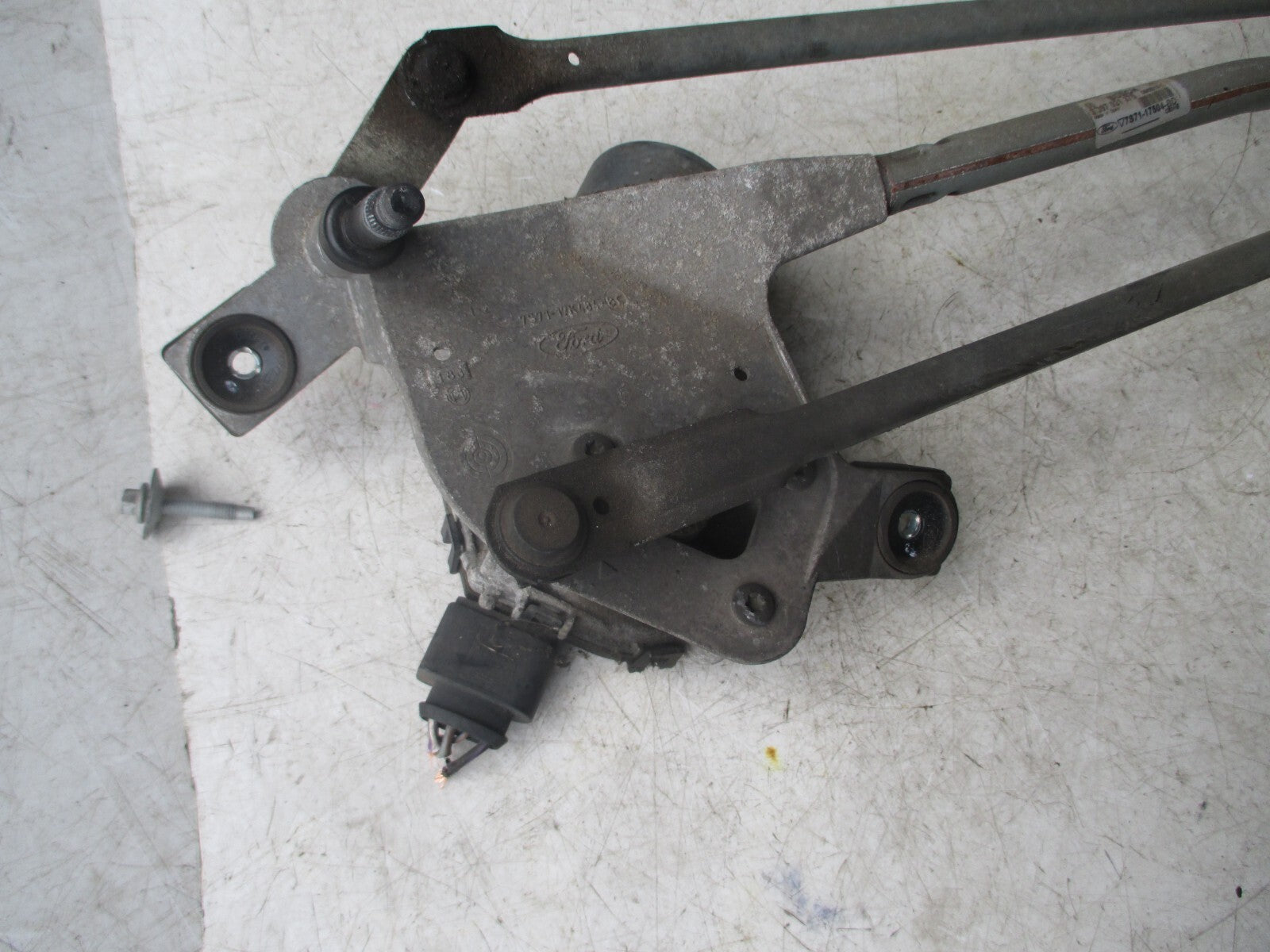 FORD MONDEO MK4 2010 FRONT WINDSCREEN WIPER MOTOR LINKAGE 7S71-17504-BD