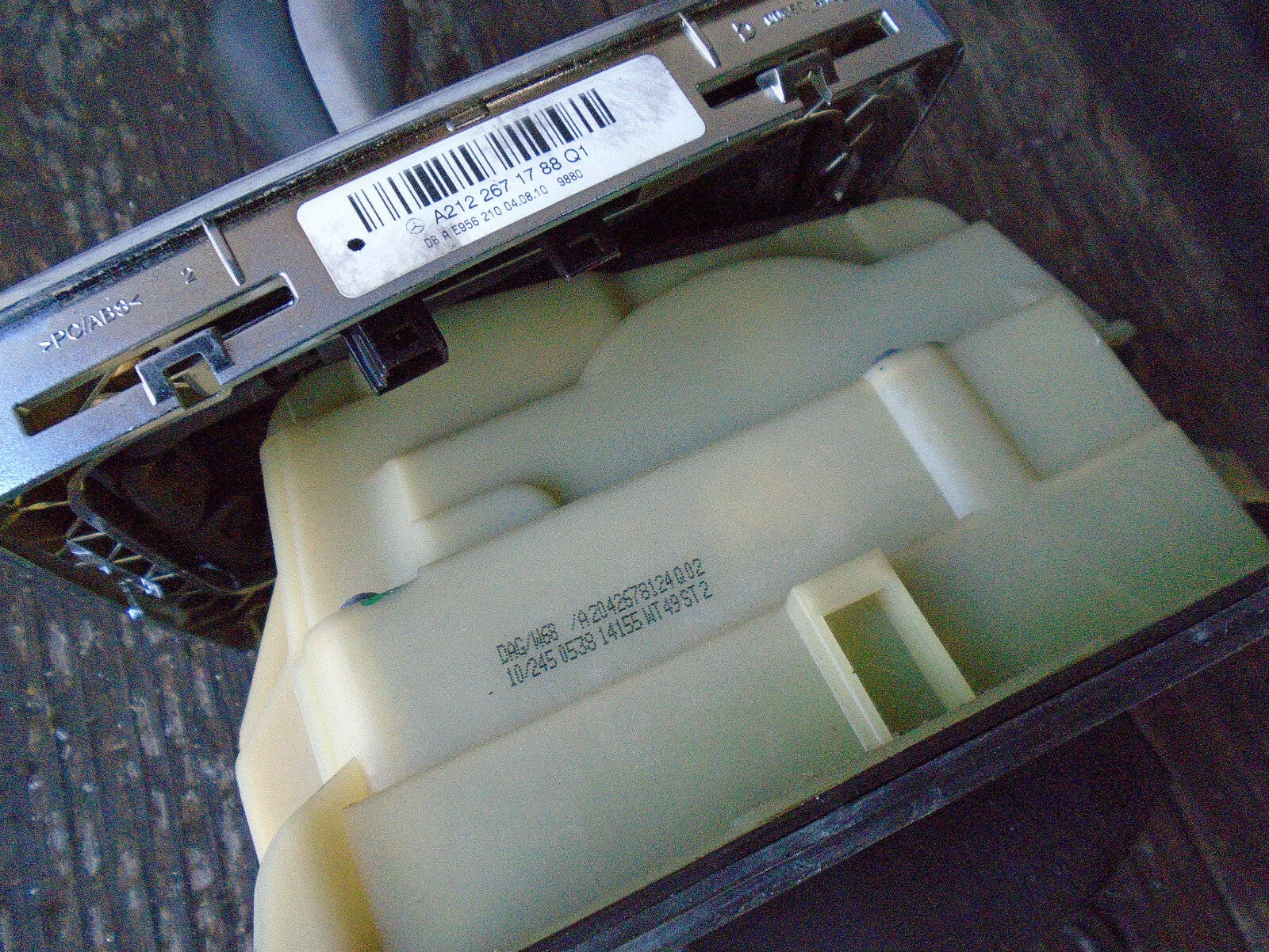 MERCEDES BENZ E CLASS W212 2010 AUTOMATIC GEARSTICK LEVER SELECTOR