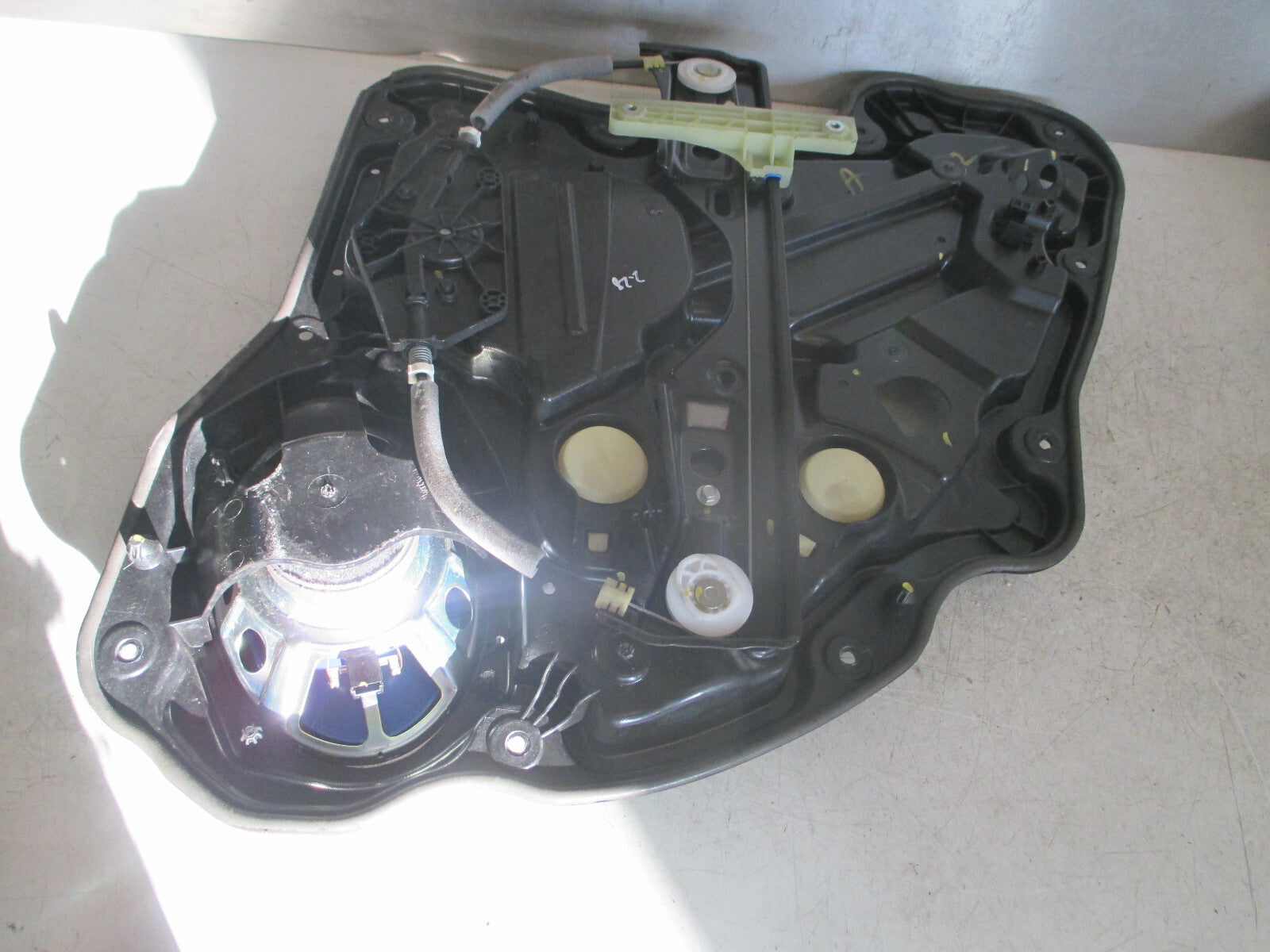 JEEP COMPASS 2020 NSR PASSENGER SIDE REAR LIFTING MECHANISM SPEAKER