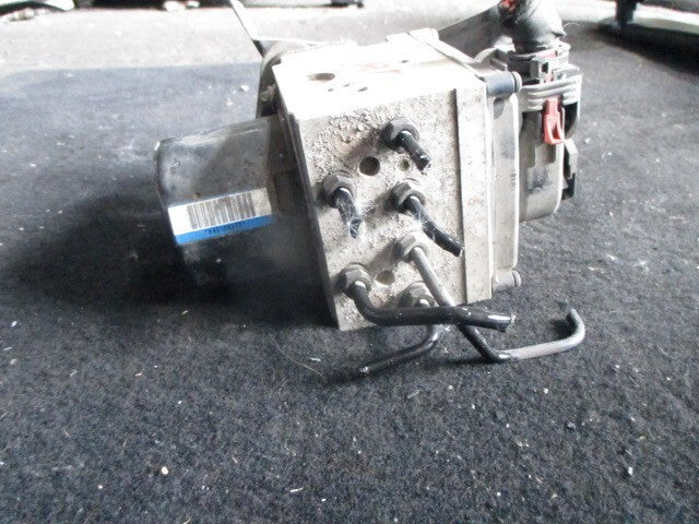 VW VOLKSWAGEN PASSAT B6 2005 ABS PUMP CONTROL MODULE UNIT 15747702