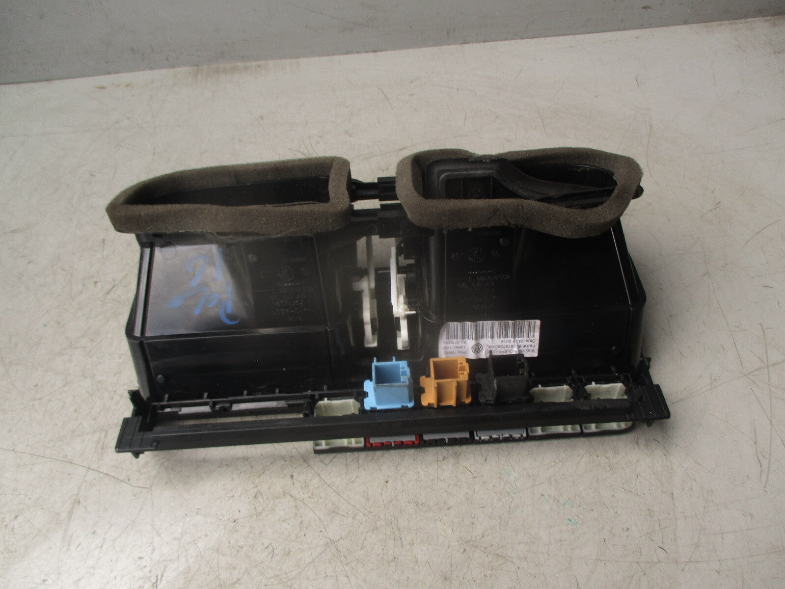 2016 VOLKSWAGEN POLO MK5 6R DASHBOARD CENTER AIR VENT 6C0819728CVAL