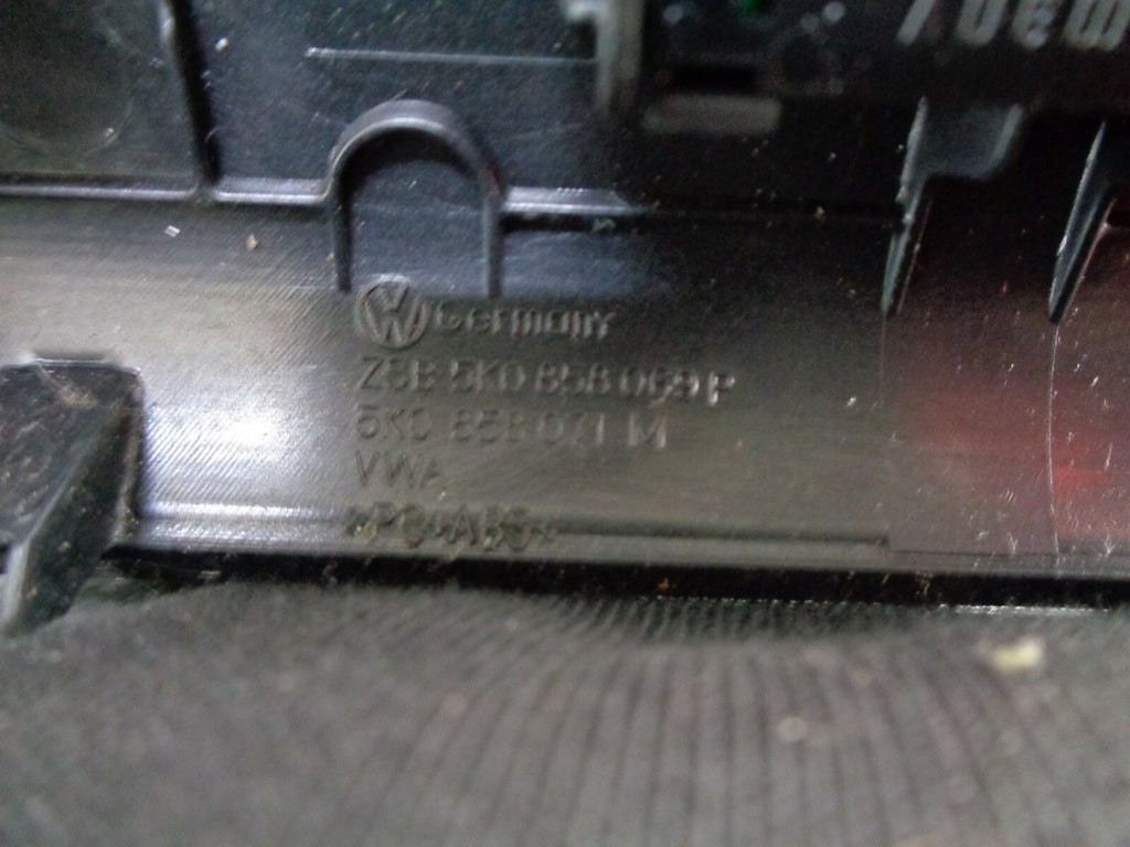 VW VOLKSWAGEN GOLF MK6 HEATER CONTROL SURROUND TRIM 5K0858071M
