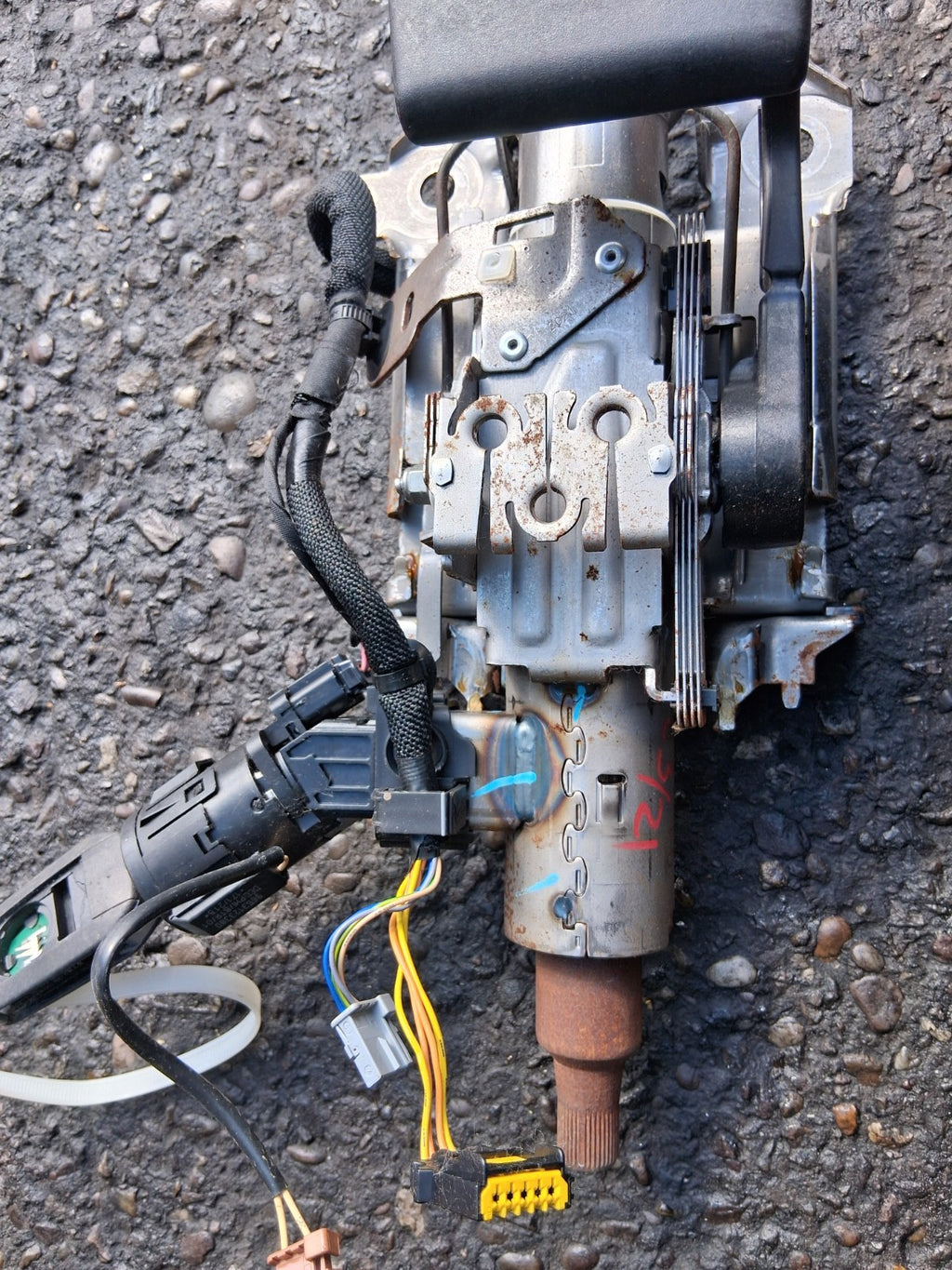 2021 CITROEN C3 MK3 STEERING COLUMN & IGNITION BARREL WITH KEY 9835704977