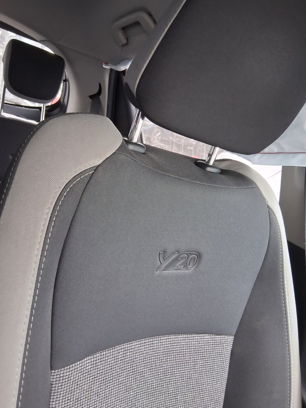 TOYOTA YARIS MK3 2019 NSF PASSENGER SIDE FRONT COMPLETE SEAT FABRIC