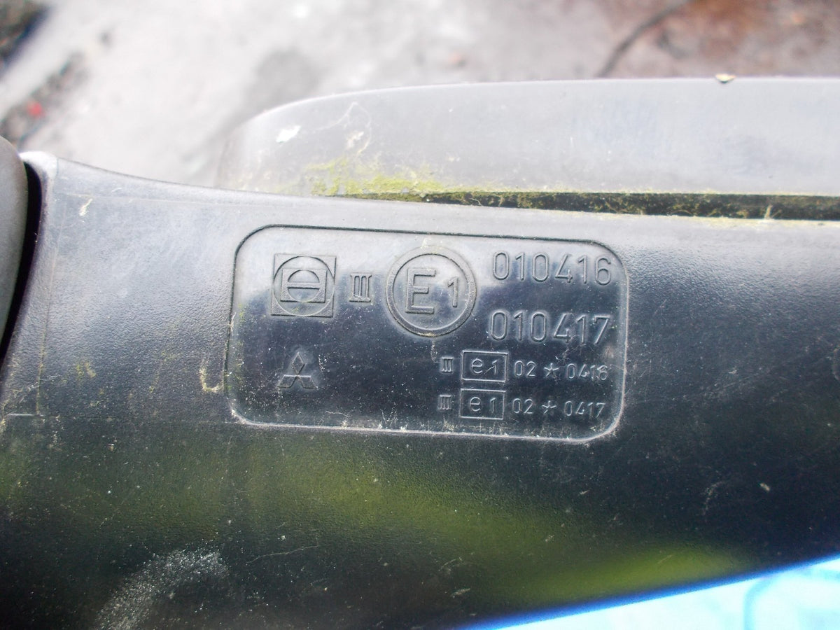 2004 MITSUBISHI GALANT OS DRIVERS SIDE WING MIRROR DOOR MIRROR E1010416