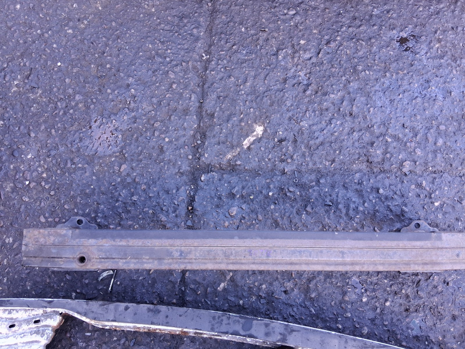 2012 PEUGEOT 207 REAR BUMPER CRASH BAR REINFORCEMENT BAR