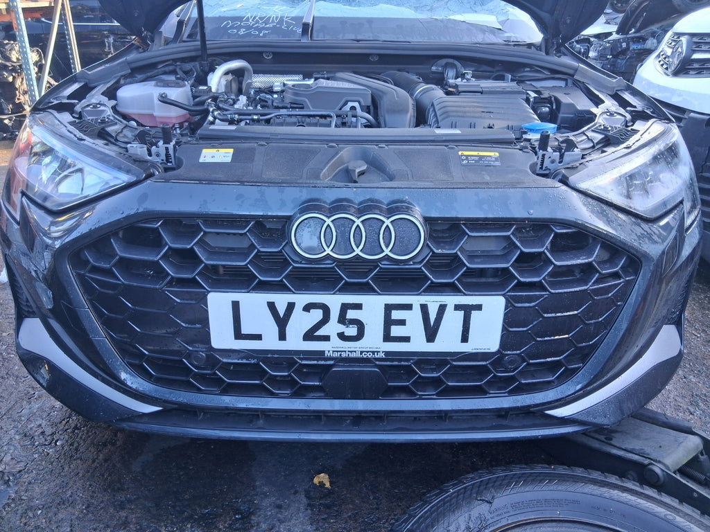 2025 AUDI A3 8Y HATCH FACELIFT 6 x PDC PARKING SENSORS & WIRING LOOM 8Y0971085BJ