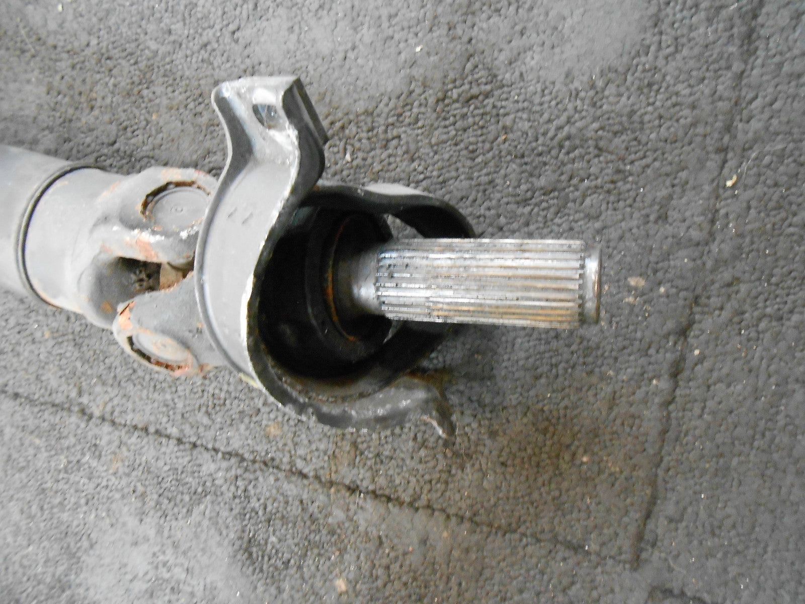 MERCEDES SL R129 1989 30 SL 3.0 PROP SHAFT HALF REAR PART