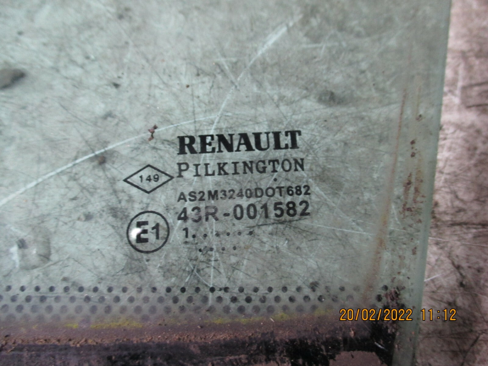 RENAULT MODUS 2006 NSF FRONT PASSENGER SIDE QUARTER WINDOW GLASS