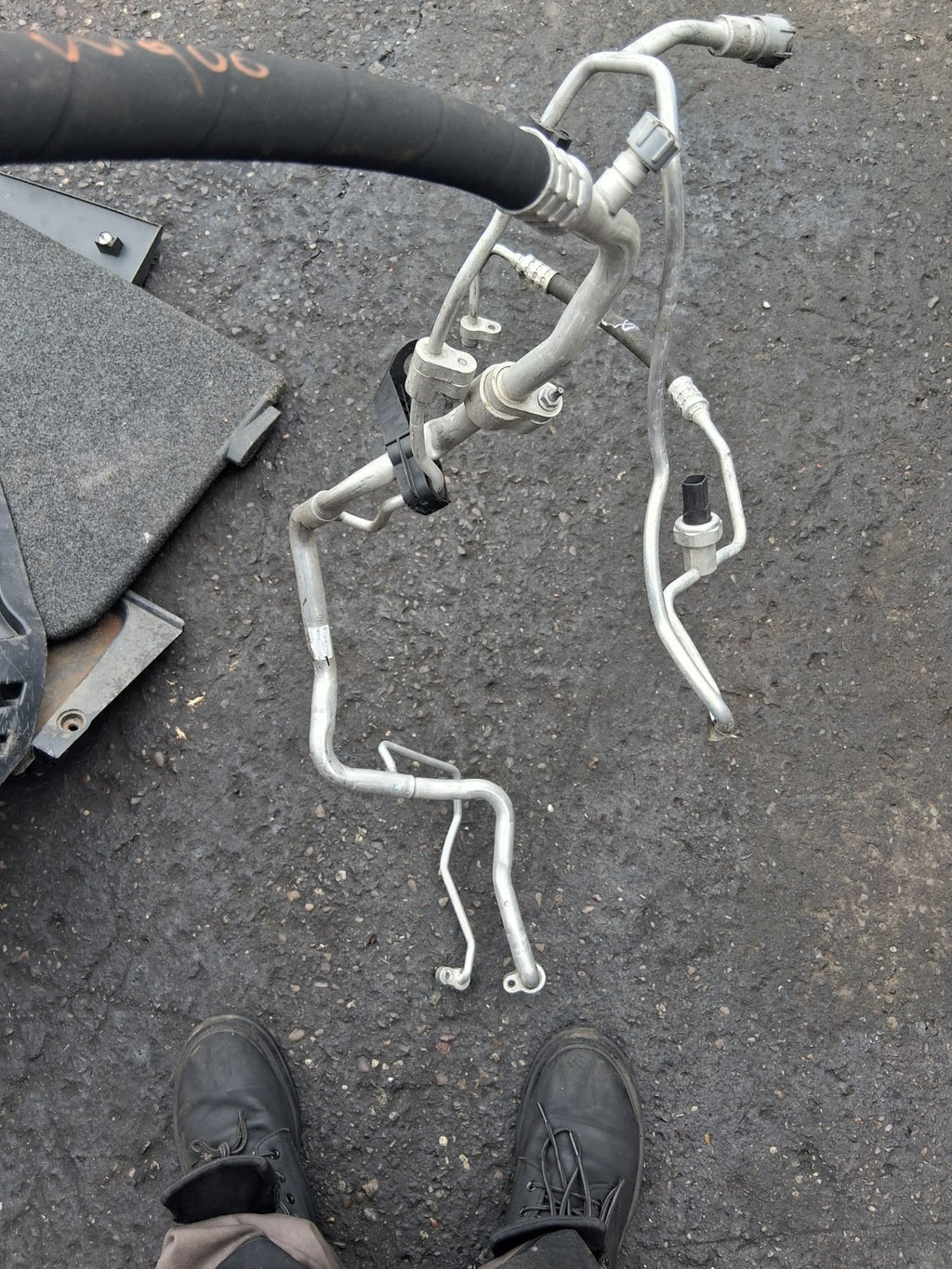 2015 MERCEDES BENZ SPRINTER W906 2.1 DIESEL AIR CON PIPE A2468302615