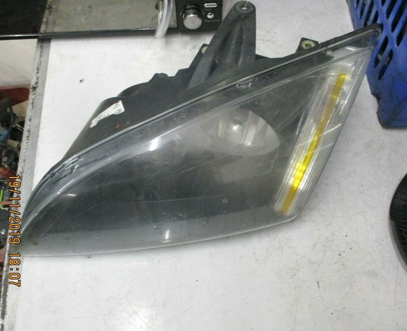 FORD FOCUS MK2 PRE FACELIFT 2005 NS PASSENGER LEFT SIDE HEADLIGHT HEADLAMP