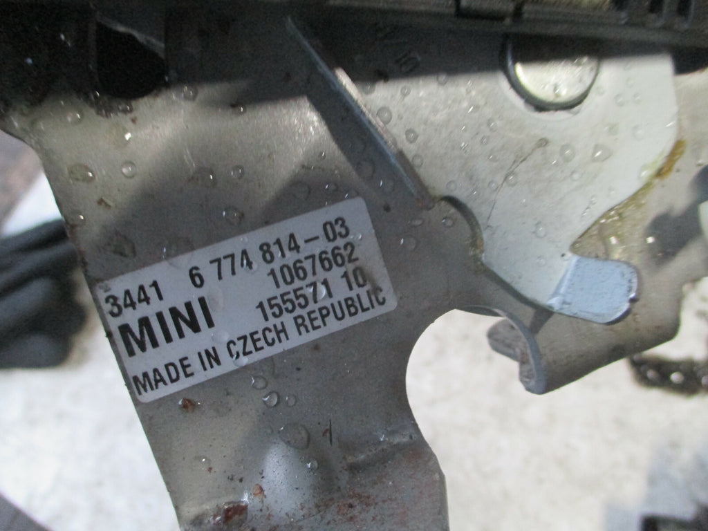 BMW MINI COOPER ONE 2010 R56 MANUAL HANDBRAKE LEVER MECHANISM 6774814