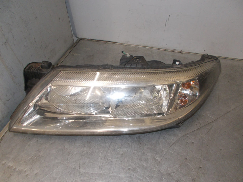 RENAULT LAGUNA 2003 MK2 NS PASSENGER SIDE HEADLIGHT 89004689