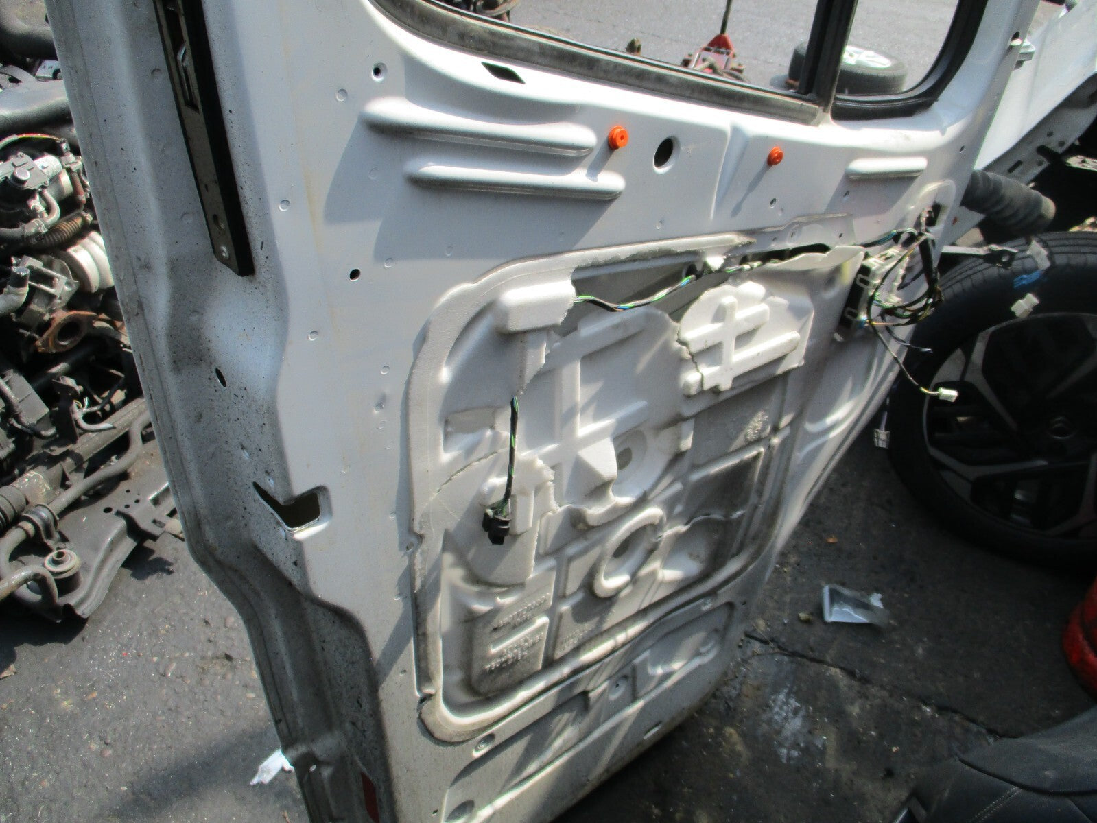 2020 MERCEDES BENZ SPRINTER W907 NSF PASSENGER SIDE FRONT BARE DOOR WHITE