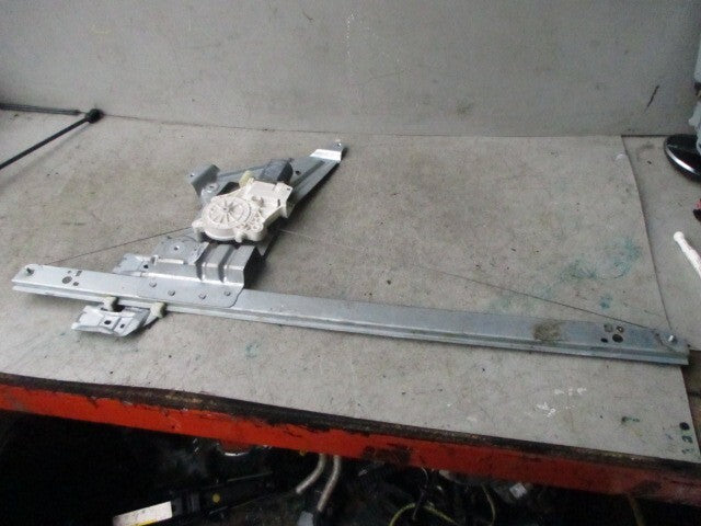 2012 MERCEDES SPRINTER W906 PASSENGER SIDE WINDOW MOTOR & REGULATOR A0068205442