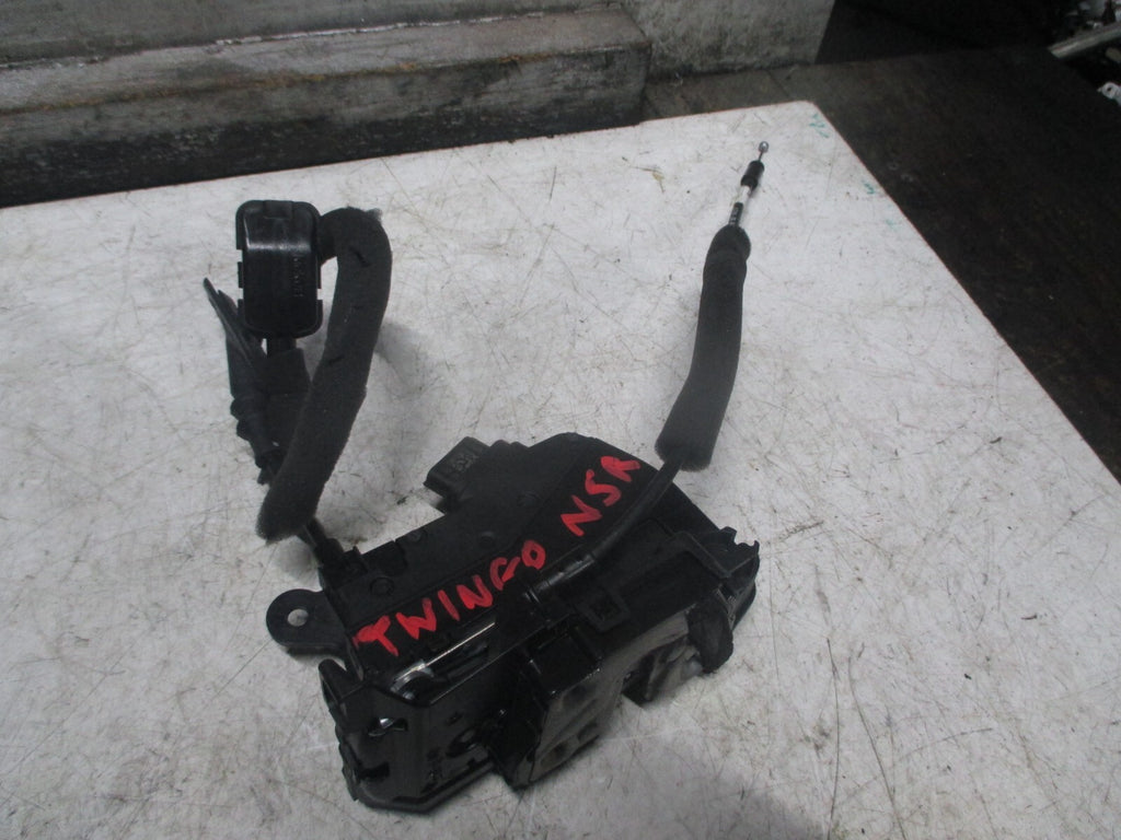 RENAULT TWINGO MK3 2017 NSR PASSENGER SIDE REAR DOOR LOCK MECHANISM 825037656R