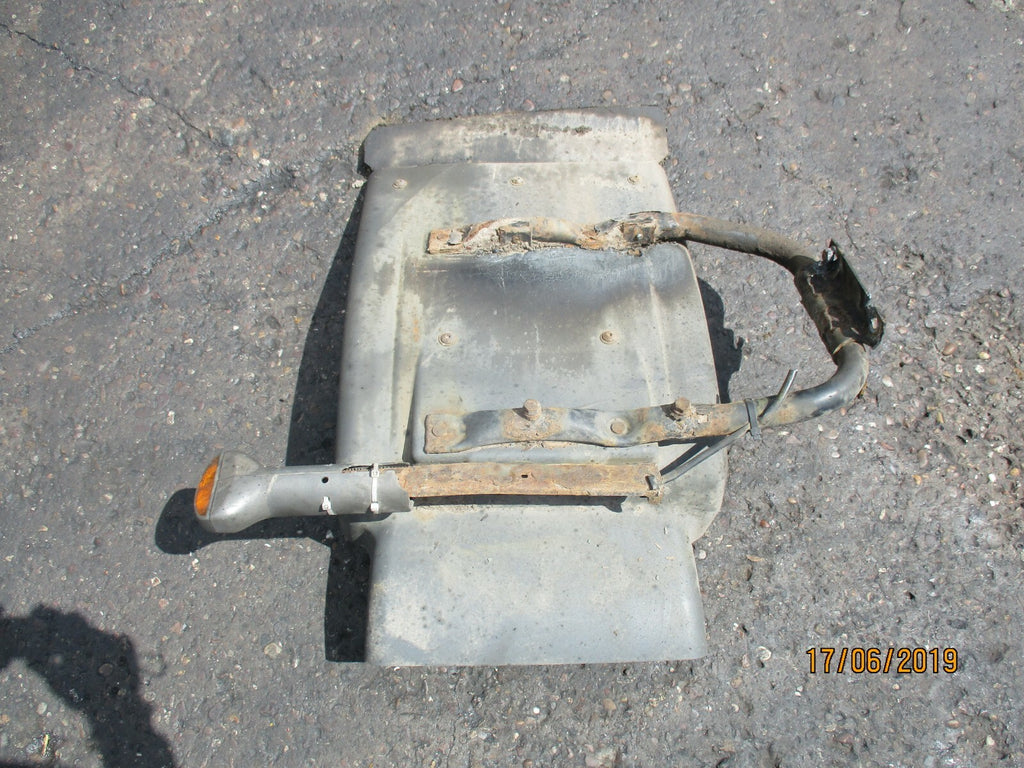 RENAULT MIDLUM 2001 DRIVER OFF SIDE MUDGUARD SPLASH GUARD OS