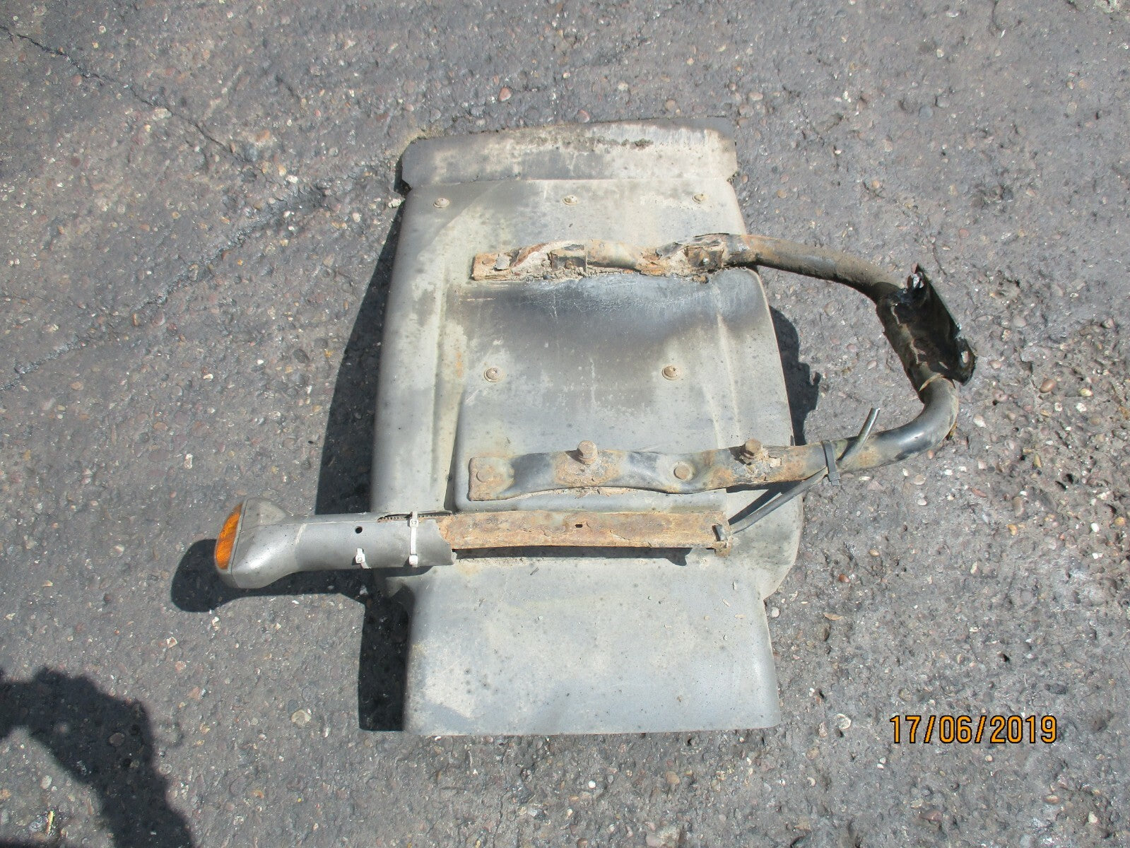 RENAULT MIDLUM 2001 DRIVER OFF SIDE MUDGUARD SPLASH GUARD OS