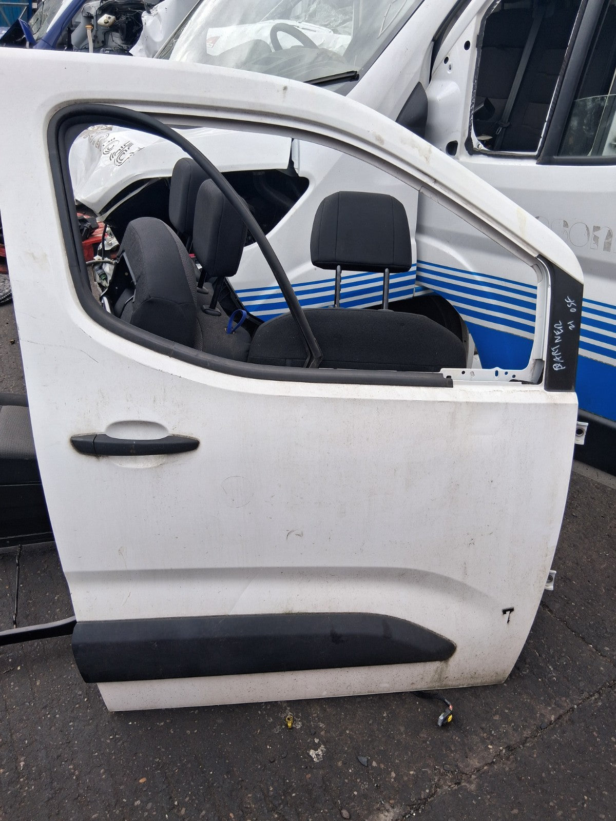 2021 PEUGEOT PARTNER MK3 K9 OSF DRIVER SIDE FRONT BARE DOOR WHITE