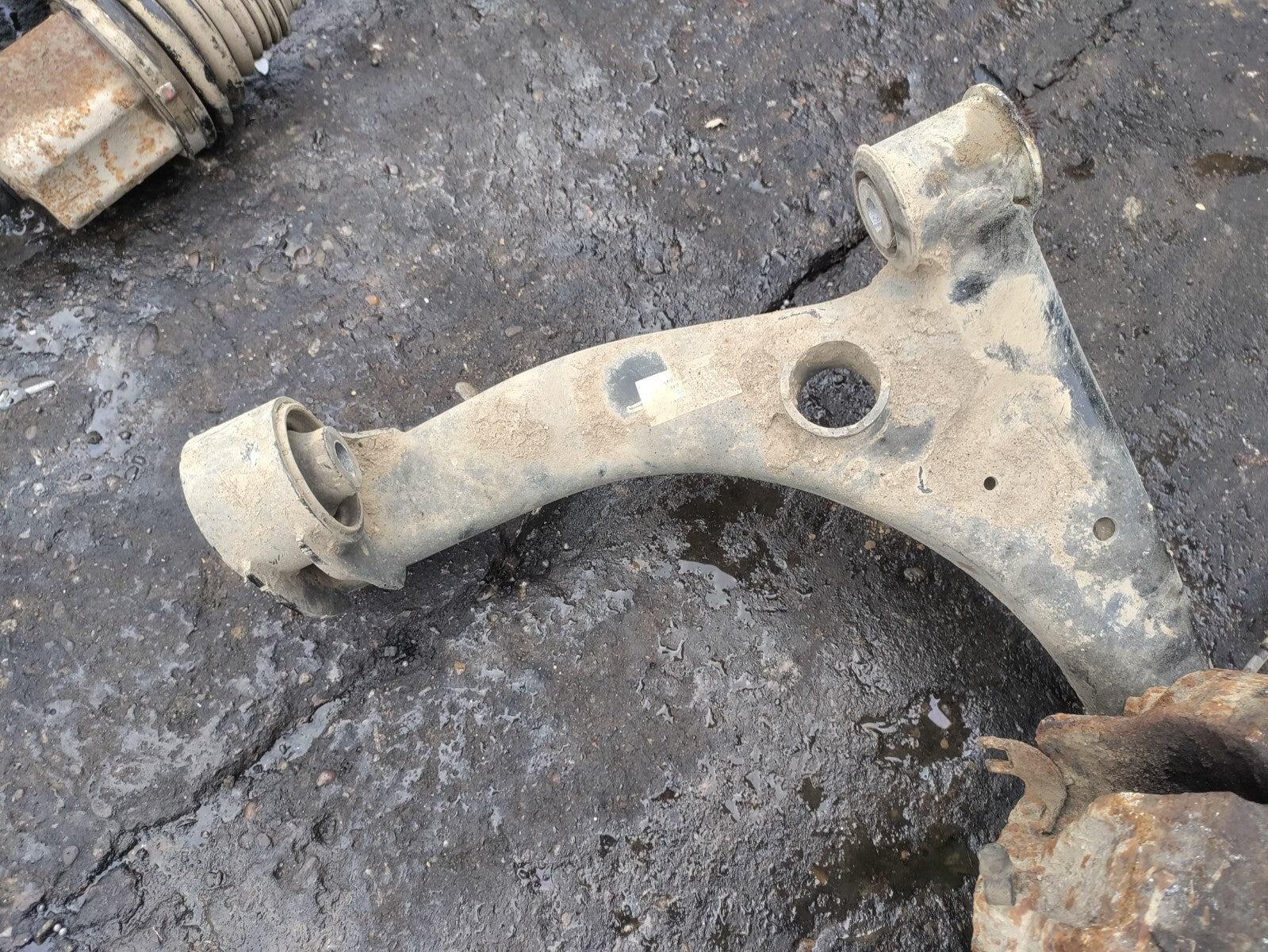 2021 VW VOLKSWAGEN CRAFTER MK2 2.0 DIESEL OS DRIVER SIDE WHEEL HUB WISHBONE