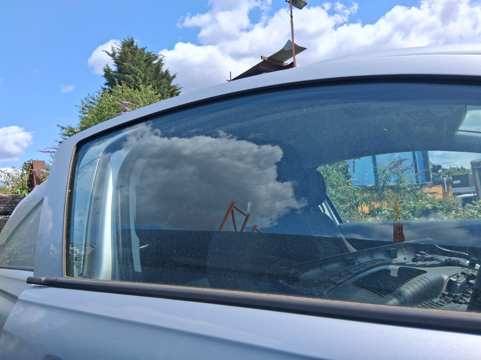 2017 VAUXHALL CORSA E 3 DOOR OS DRIVER SIDE RIGHT WINDOW GLASS