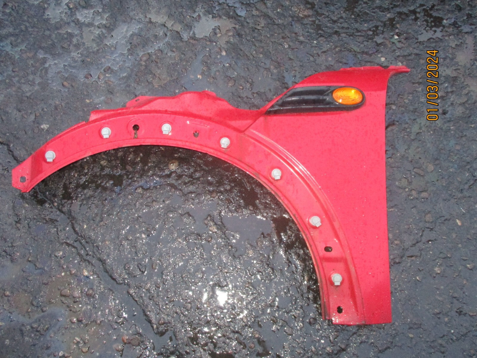 BMW MINI COOPER CLUBMAN 2011 R55 NSF PASSENGER SIDE WING PANEL CHILI RED 851