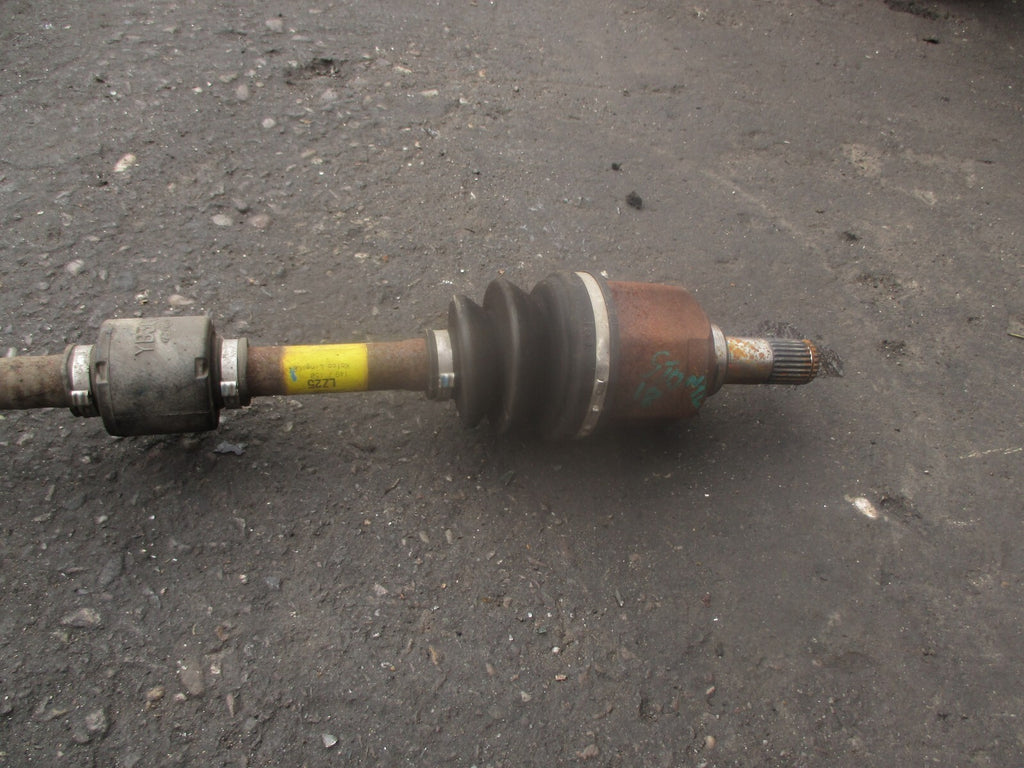 2018 KIA STONIC 1.0 PETROL NSF PASSENGER SIDE FRONT LEFT DRIVESHAFT 49500H8250