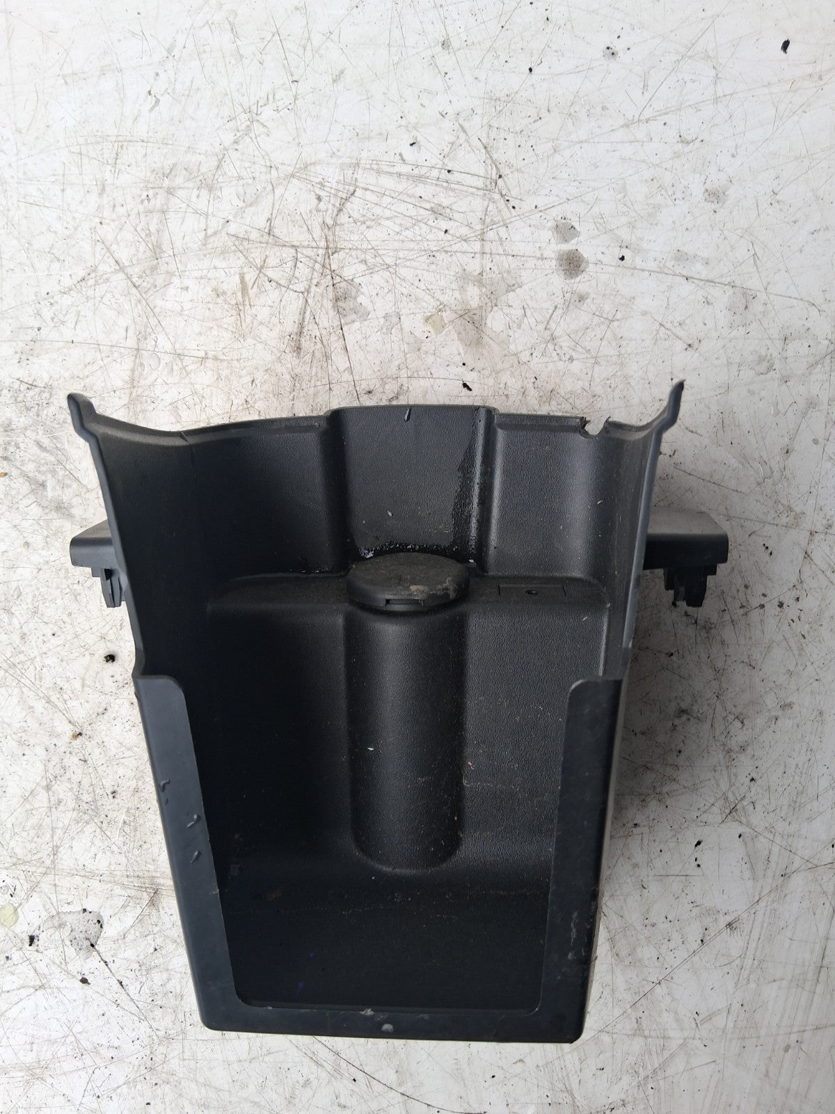 2013 VAUXHALL ASTRA J CENTRE CONSOLE 12V AUX PORT TRIM PANEL 498951029