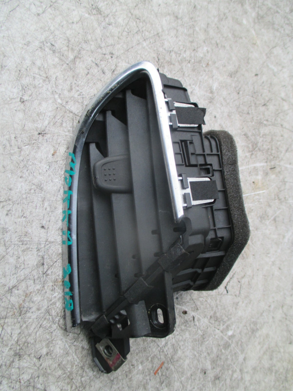 VAUXHALL MOKKA 2018 J13 NSF FRONT PASSENGER SIDE AIR VENT