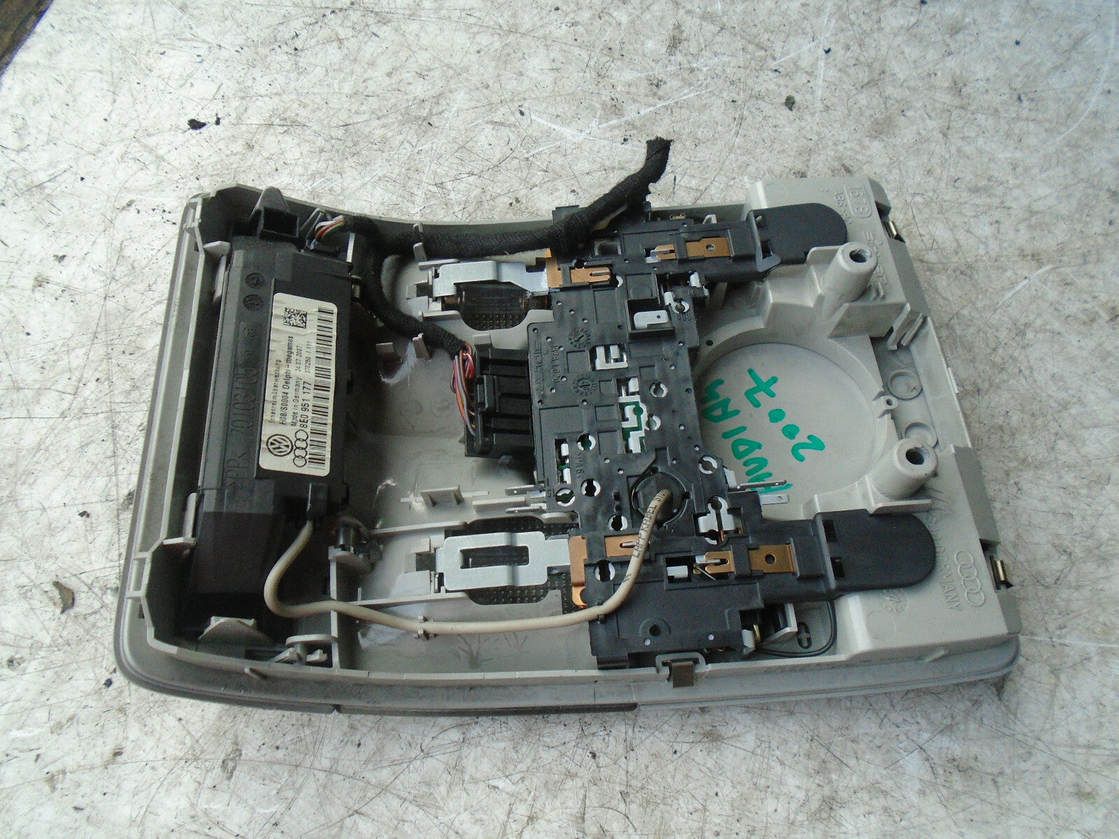 AUDI A4 2007 B7 FRONT INTERIOR READING LIGHT LAMP