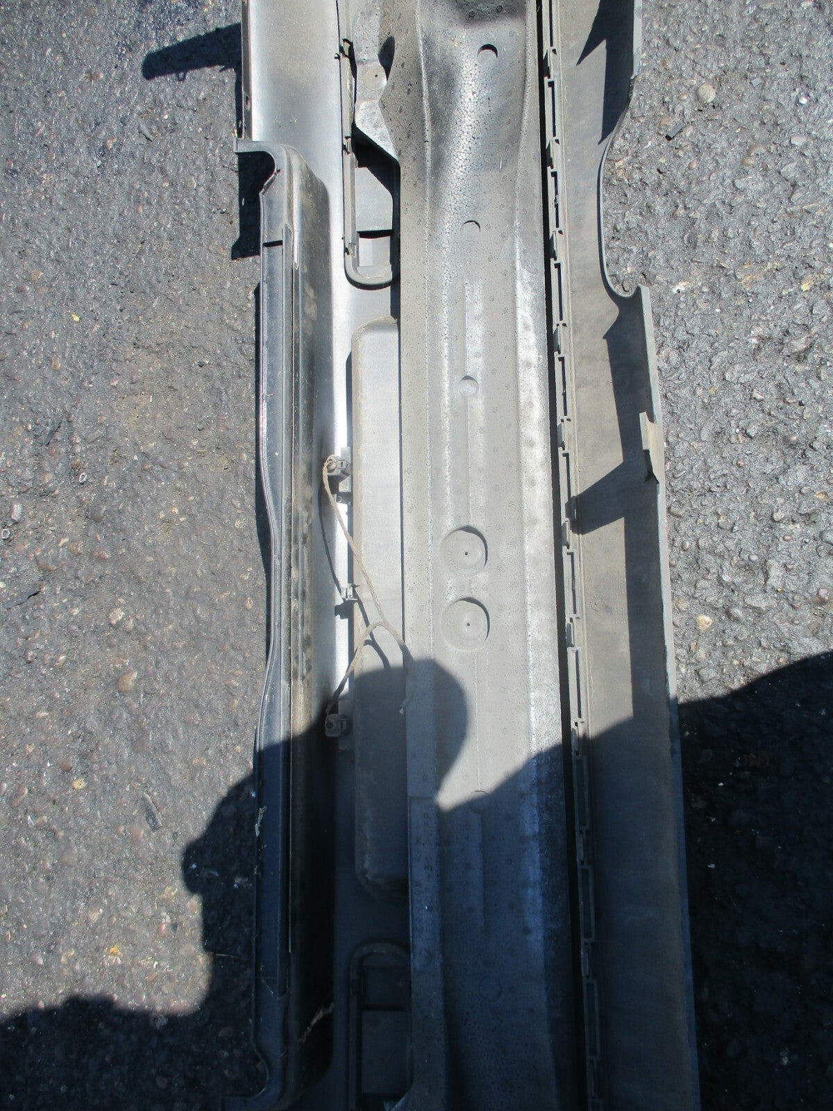 VW VOLKSWAGEN GOLF CABRIO 1998 REAR BACK PLASTIC BUMPER IN BLACK