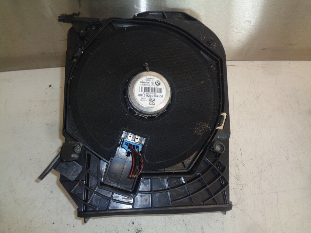 BMW 3 SERIES F30 2015 FRONT NEAR SIDE FLOOR SUBWOOFER SPEAKER 9210147