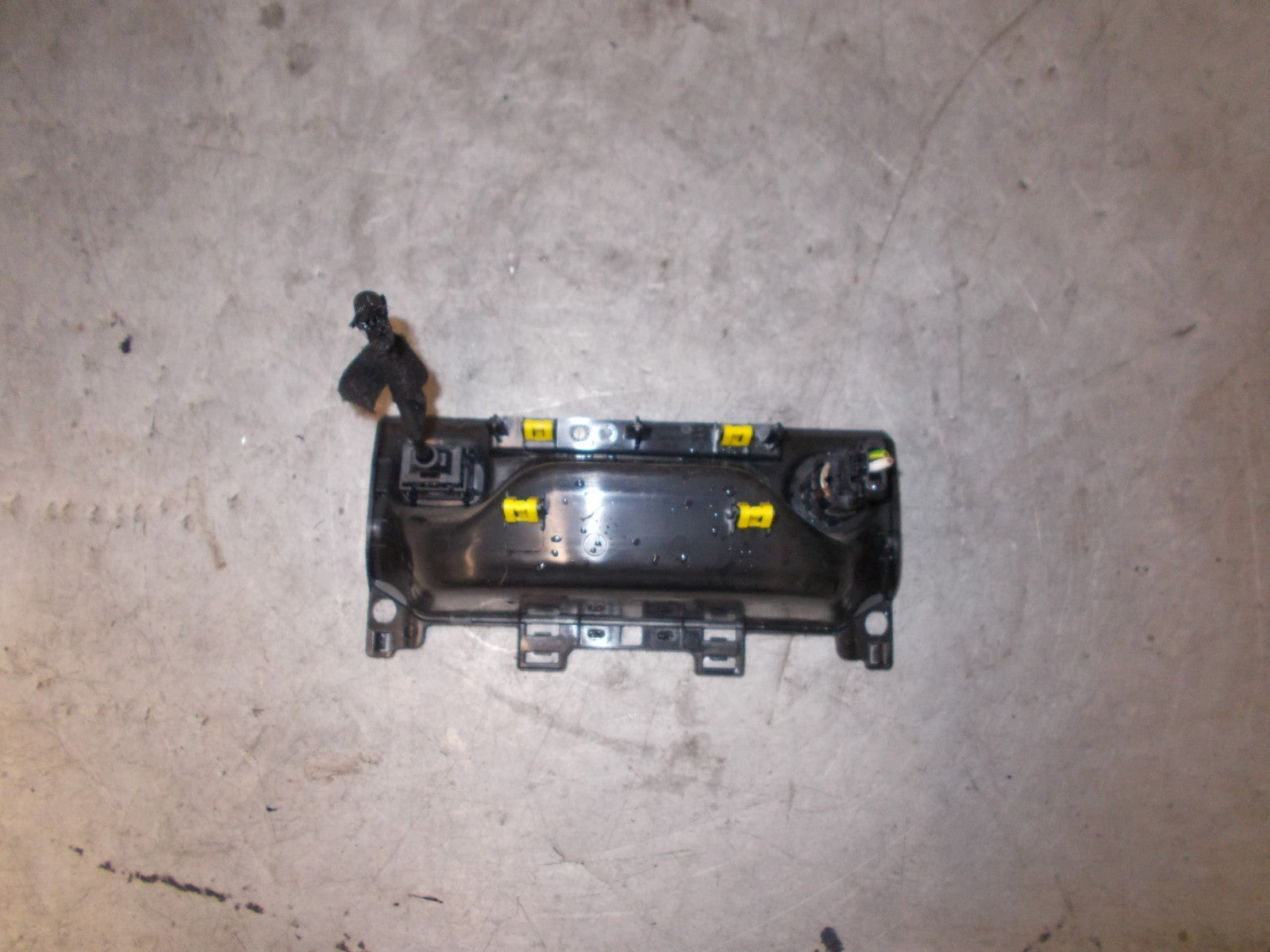 CITROEN C4 CACTUS 2016 CENTRE CONSOLE USB TRIM