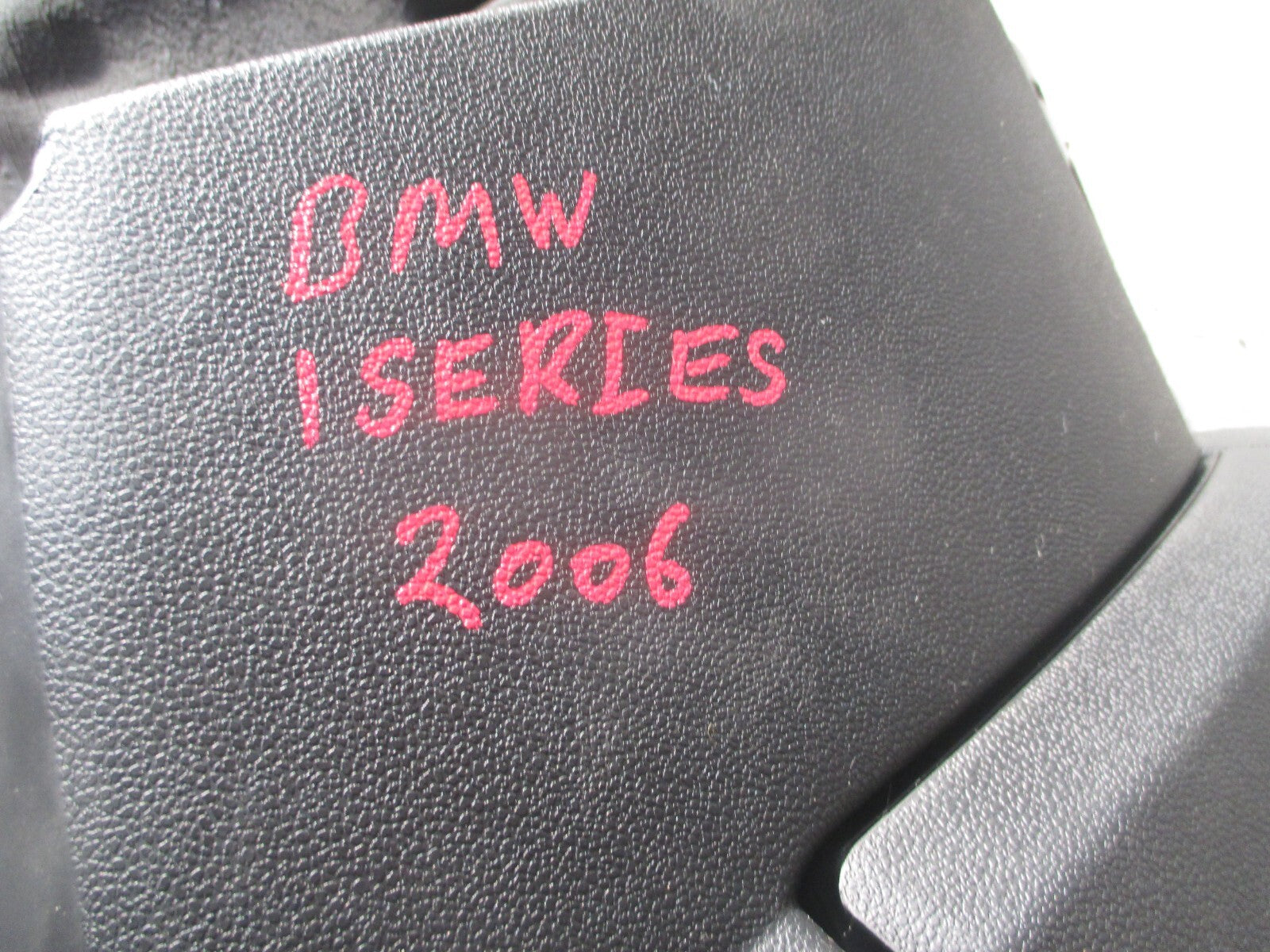 2006 BMW 1 SERIES E87 GLOVE BOX UNIT 7124559
