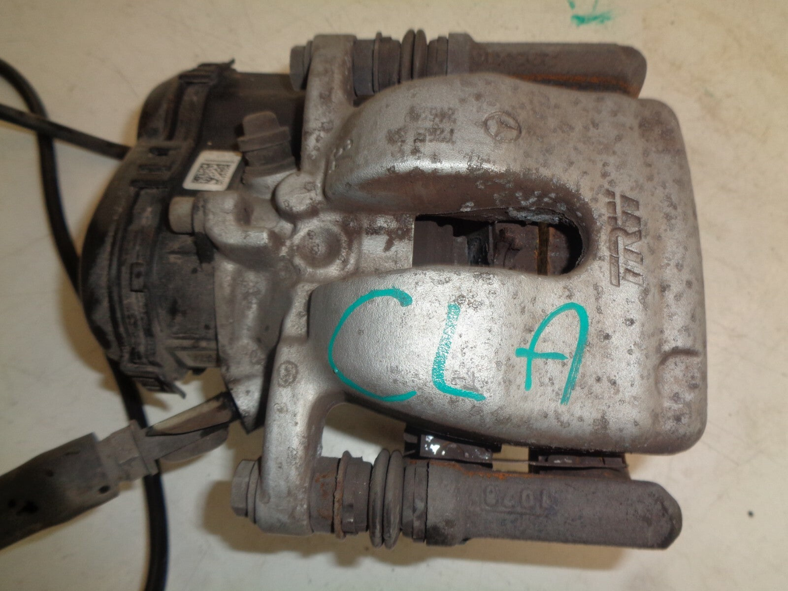 MERCEDES BENZ CLA 2018 2.1 DIESEL OSR DRIVER SIDE REAR ELECTRIC BRAKE CALIPER