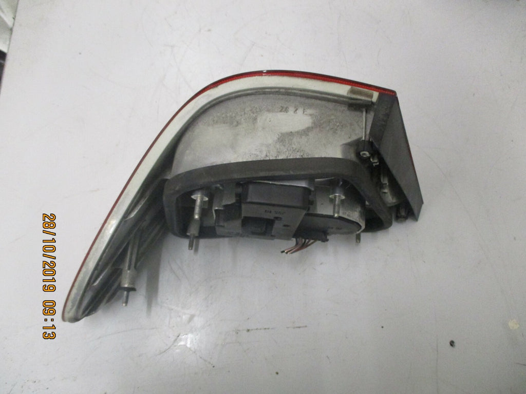 MERCEDES C CLASS W208 2004 OSR DRIVER SIDE REAR BRAKE TAIL LIGHT 2088200464