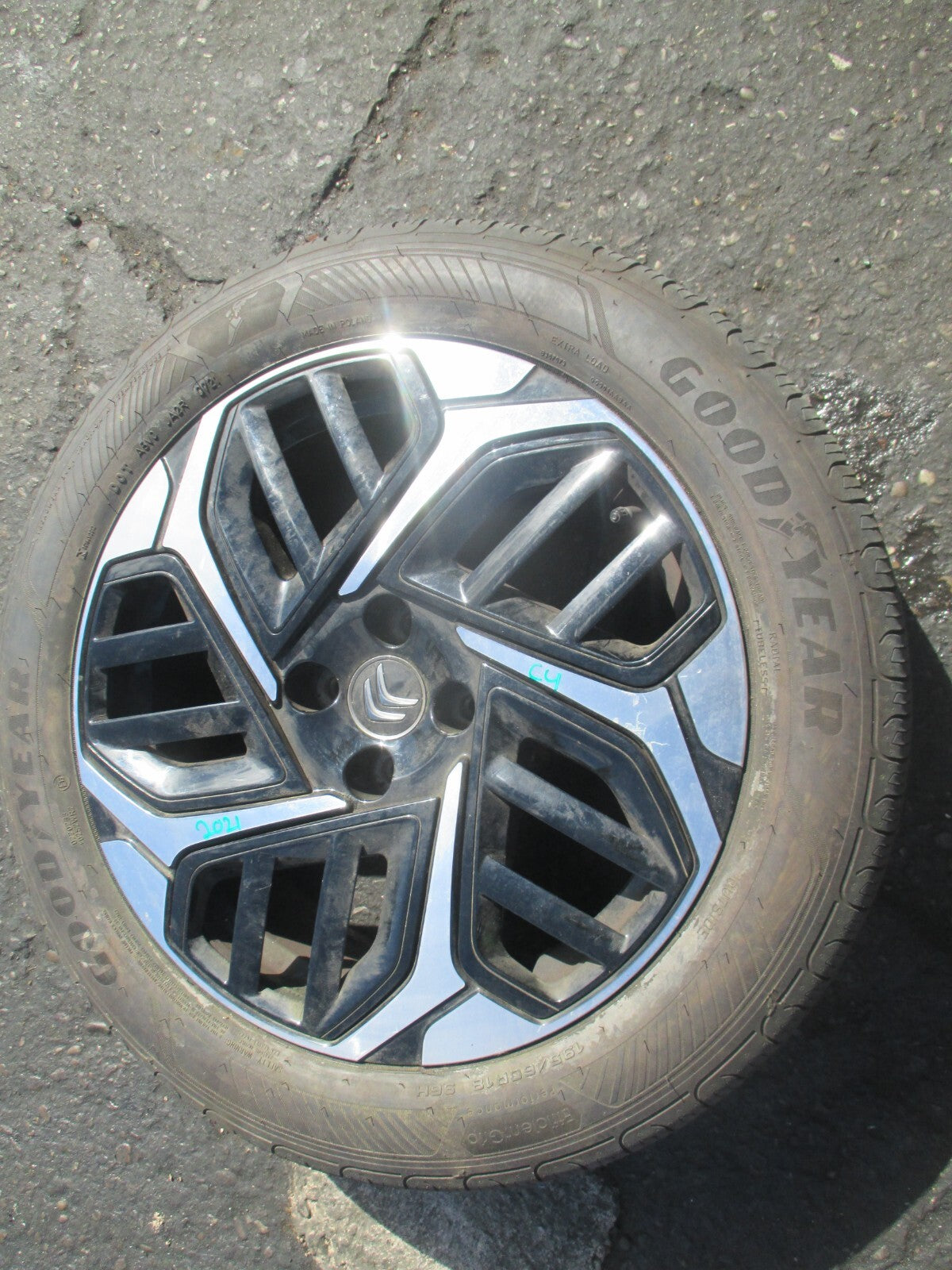 CITROEN C4 MK3 2021 18 INCH ALLOY WHEEL WITH TYRE 195/60R18