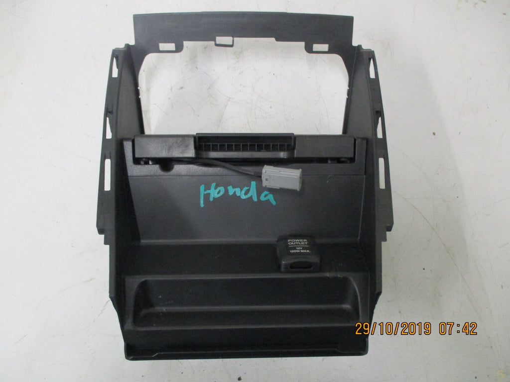 HONDA CRZ 2012 DASHBOARD CENTRE CONSOLE 12V SOCKET SURROUND TRIM PLASTIC COVER