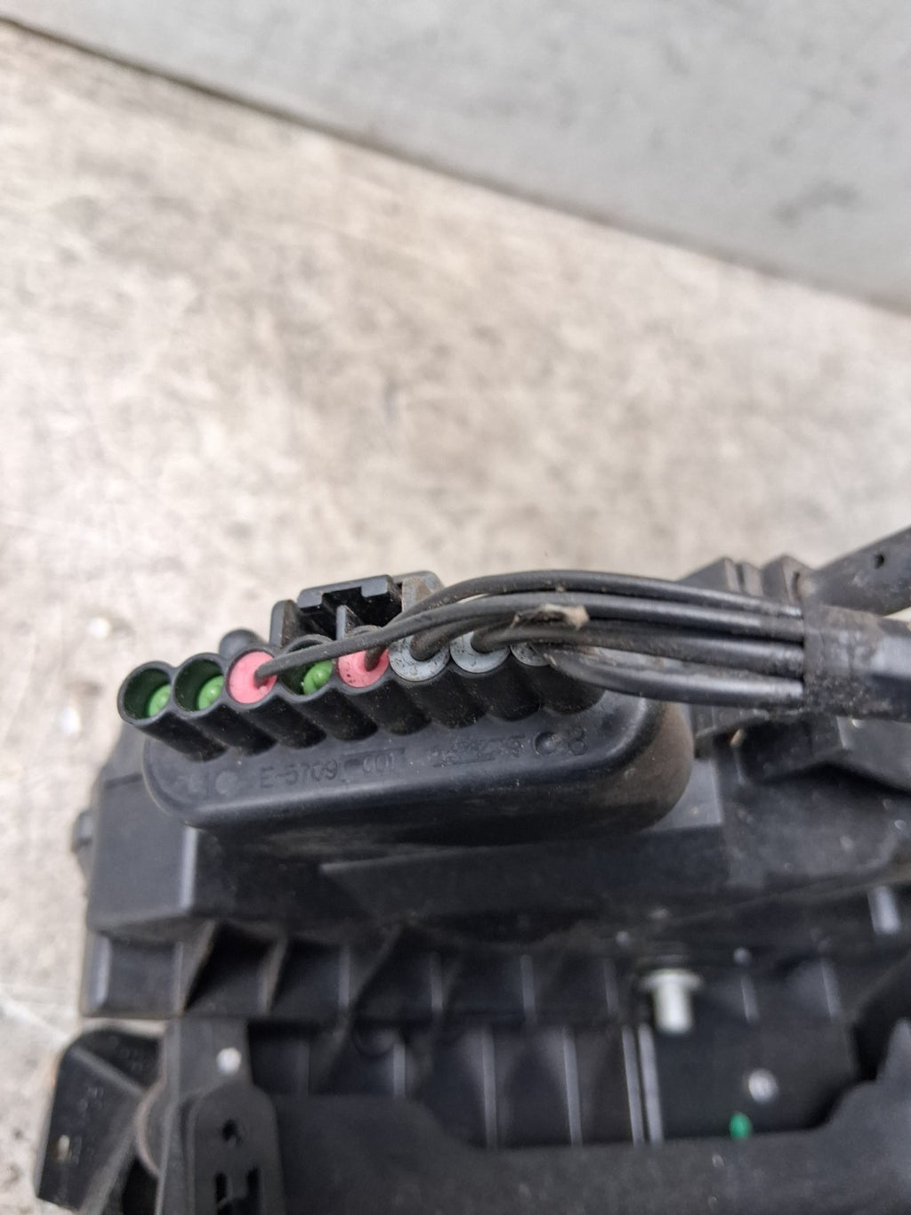 2011 FORD FOCUS OSF DRIVER FRONT DOOR LOCK MECH MECHANISM 921763-102