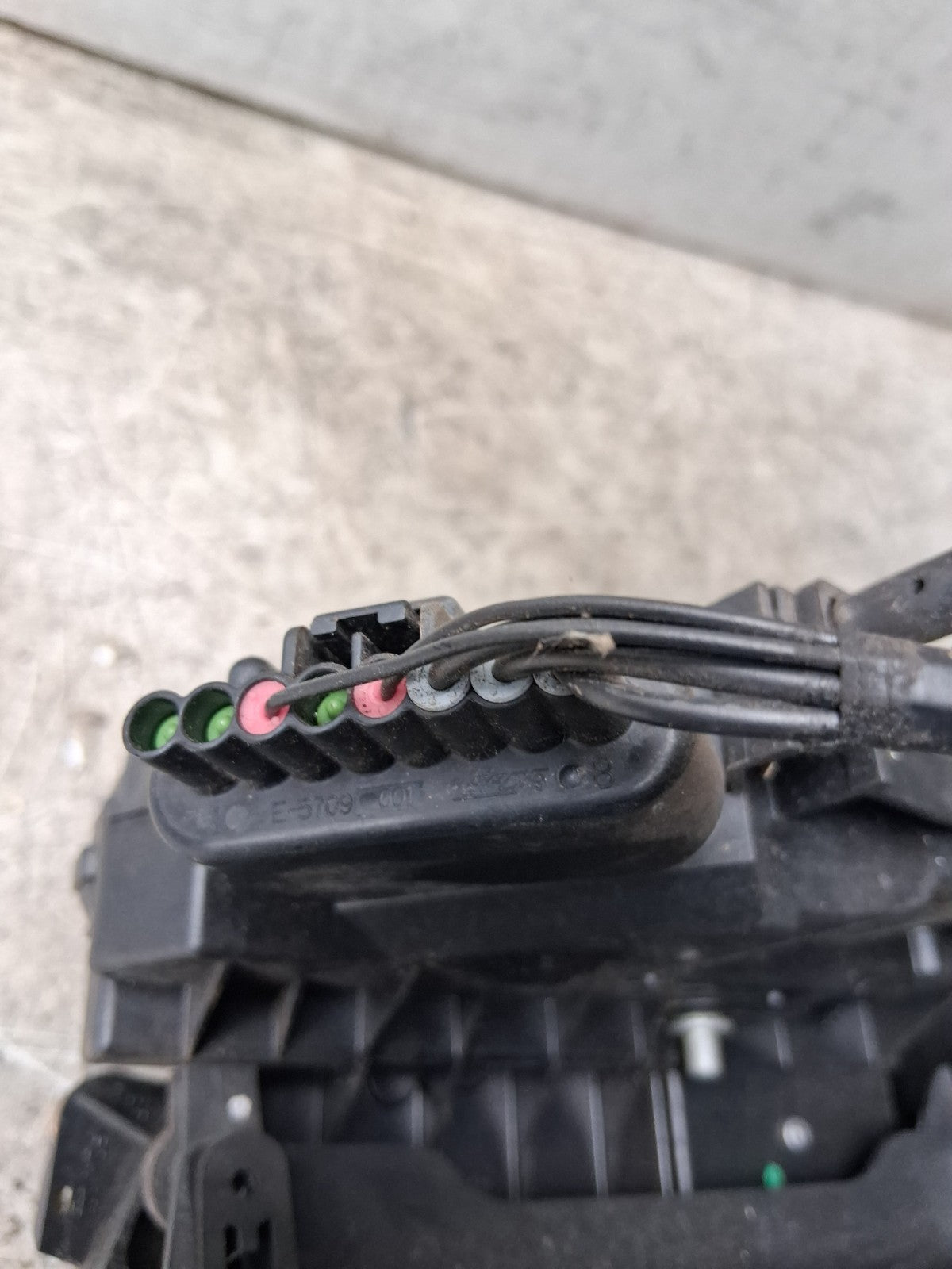 2011 FORD FOCUS OSF DRIVER FRONT DOOR LOCK MECH MECHANISM 921763-102