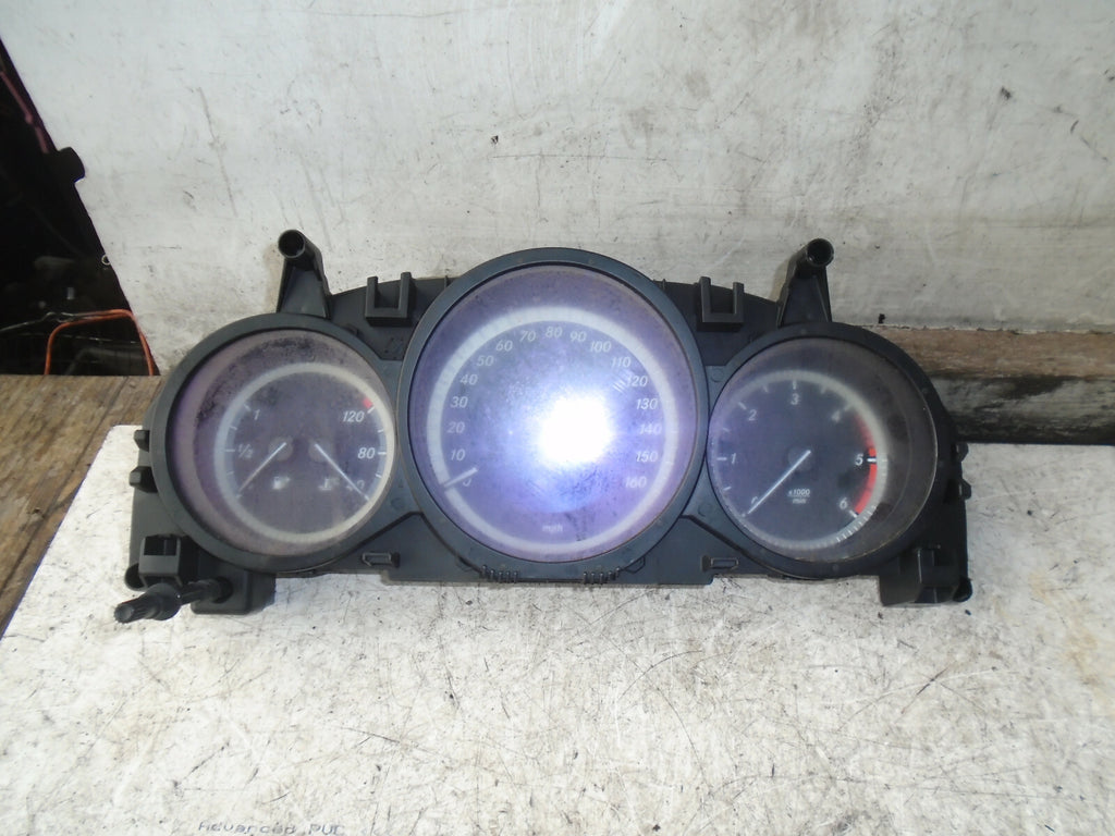 MERCEDES BENZ C CLASS W204 2.1 DIESEL SPEEDOMETER INSTRUMENT CLUSTER A2049004809