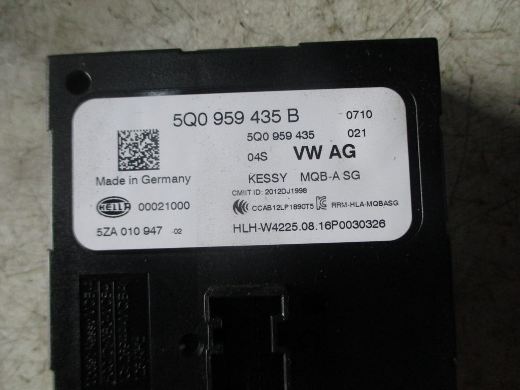 AUDI A3 8P KEYLESS ENTRY CONTROL MODULE 5Q0959435B