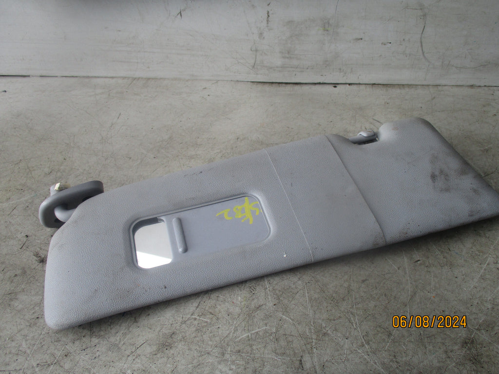 2010 BMW 1 SERIES E82 OSF DRIVER SIDE SUN VISIOR