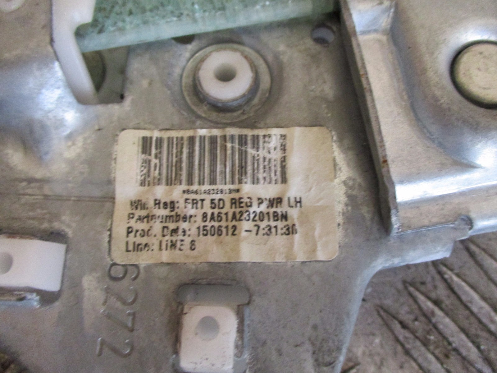 FORD FIESTA MK7 2010 5DR NSF PASSENGER FRONT WINDOW REGULATOR MOTOR 8A61A23201BN