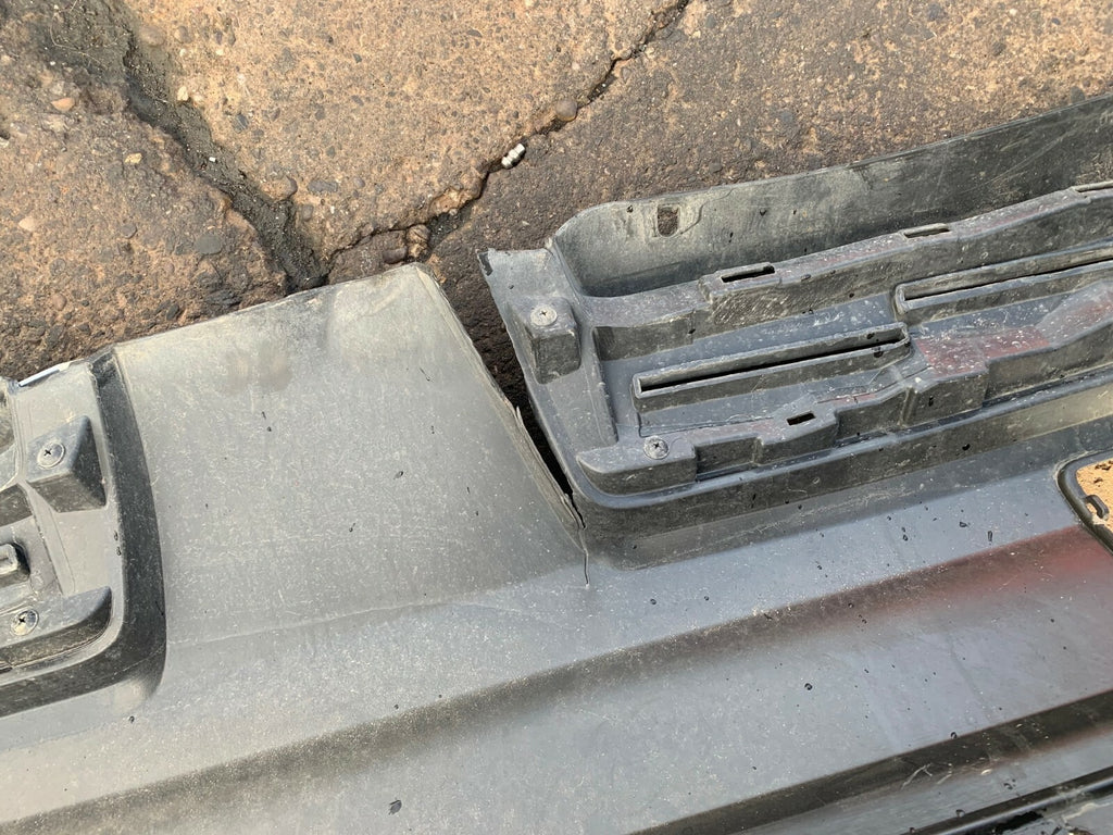 NISSAN QASHQAI J11 FACELIFT 2019 TEKNA REAR BUMPER WHITE DAMAGED SPARES