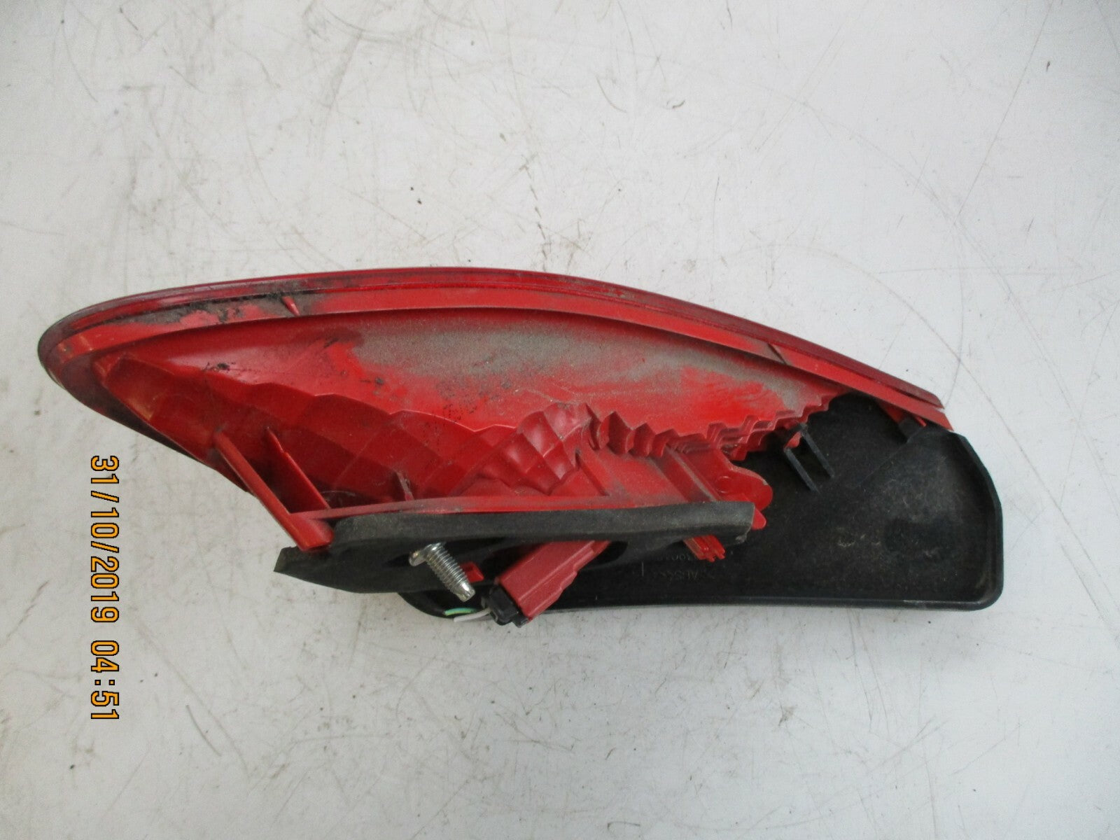 PEUGEOT 3008 2010 NSR PASSENGER SIDE REAR INNER BOOT TAIL LIGHT 9683461080