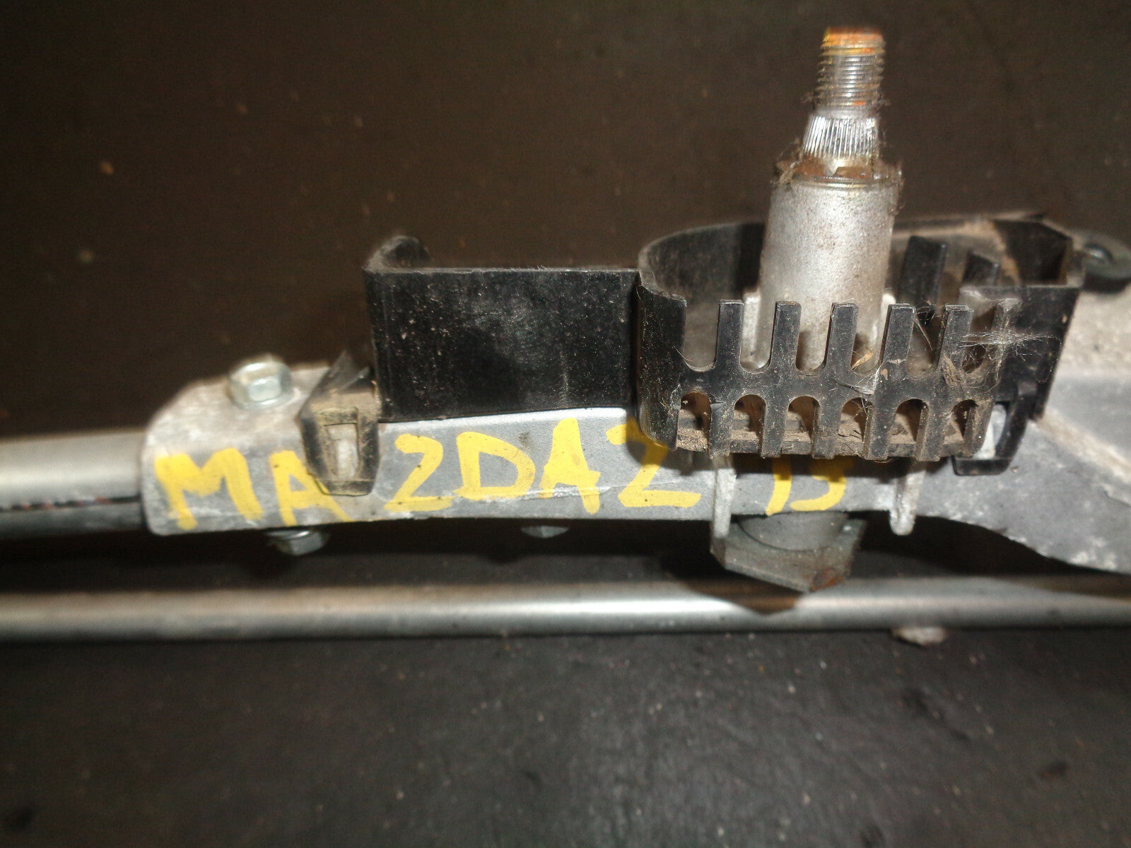 MAZDA 2 MK3 DJ 2015 FRONT WINDSCREEN WIPER MOTOR LINKAGES