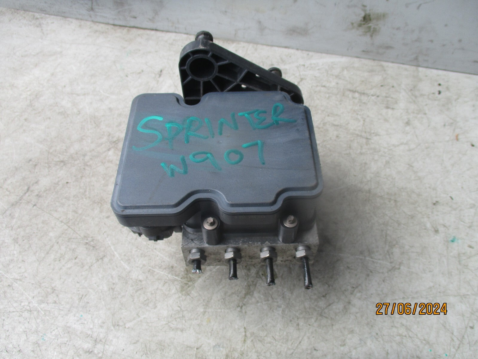 2021 MERCEDES SPRINTER W907 2.1 DIESEL ABS PUMP MODULATOR A9079009305