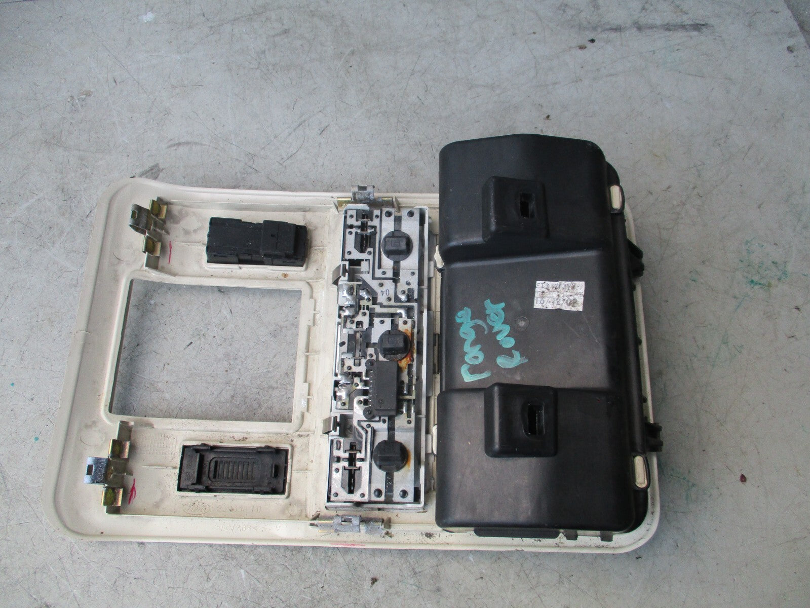2003 RANGE ROVER L322 VOGUE INTERIOR ROOF READING LIGHT 239358