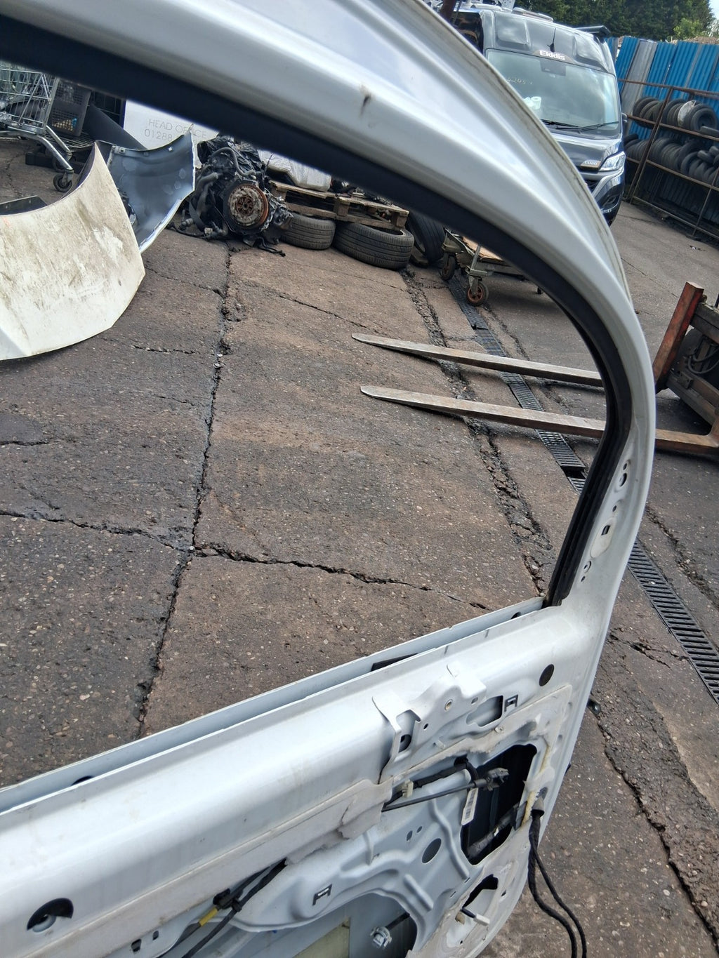 2018 MERCEDES BENZ CITAN W415 NSF PASSENGER SIDE FRONT LEFT BARE DOOR WHITE